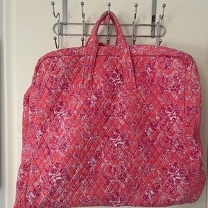 Vera Bradley Garmet Bag